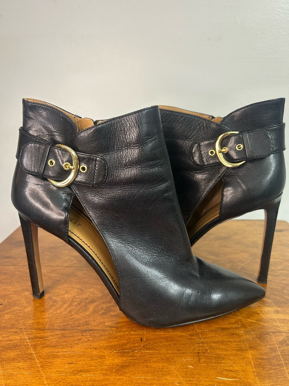 Nine West Black Pointed Toe Leather Ankle Booties